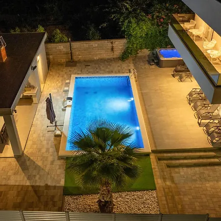 Hébergement de vacances Gina *